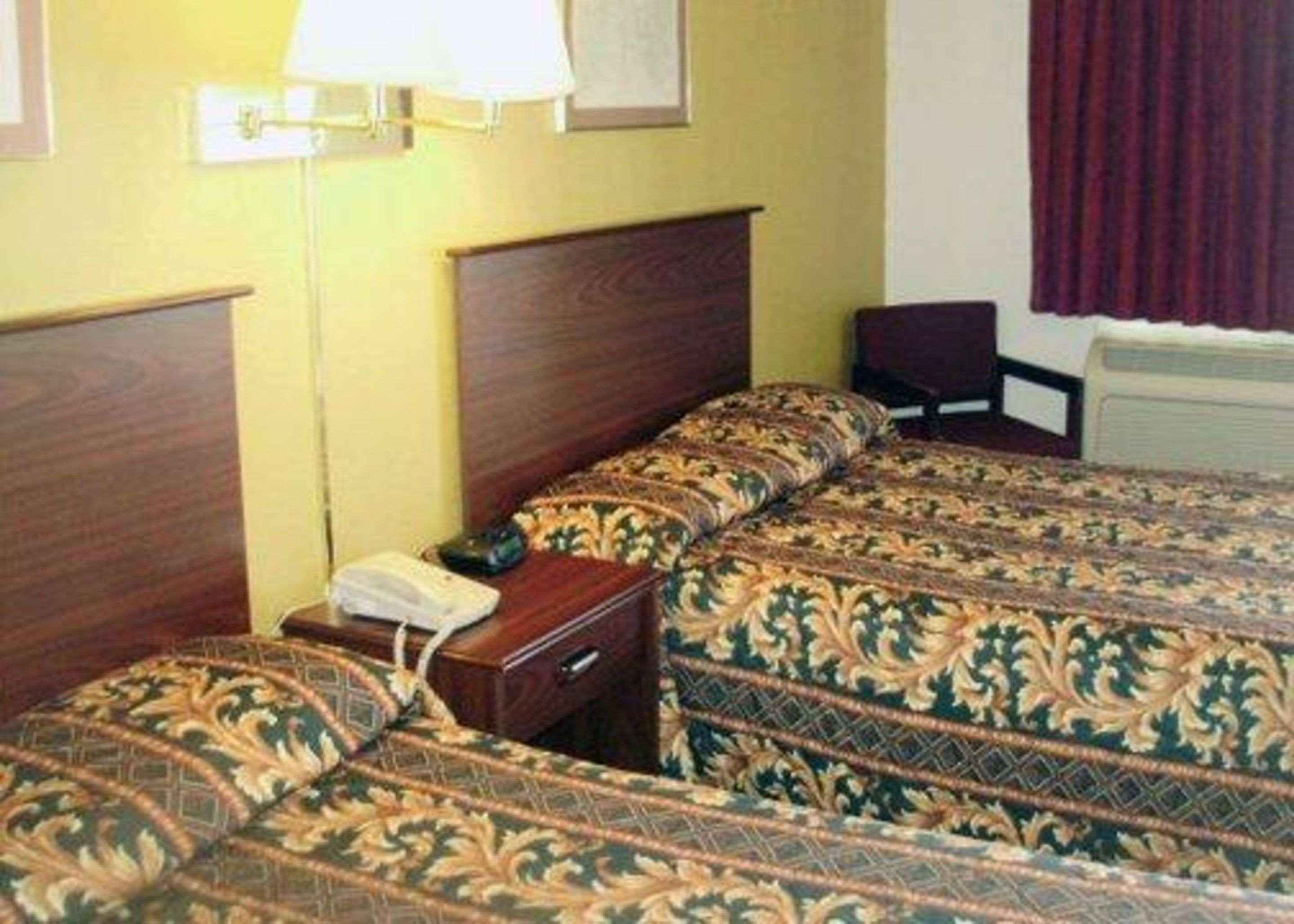 Rodeway Inn Goddard Zewnętrze zdjęcie